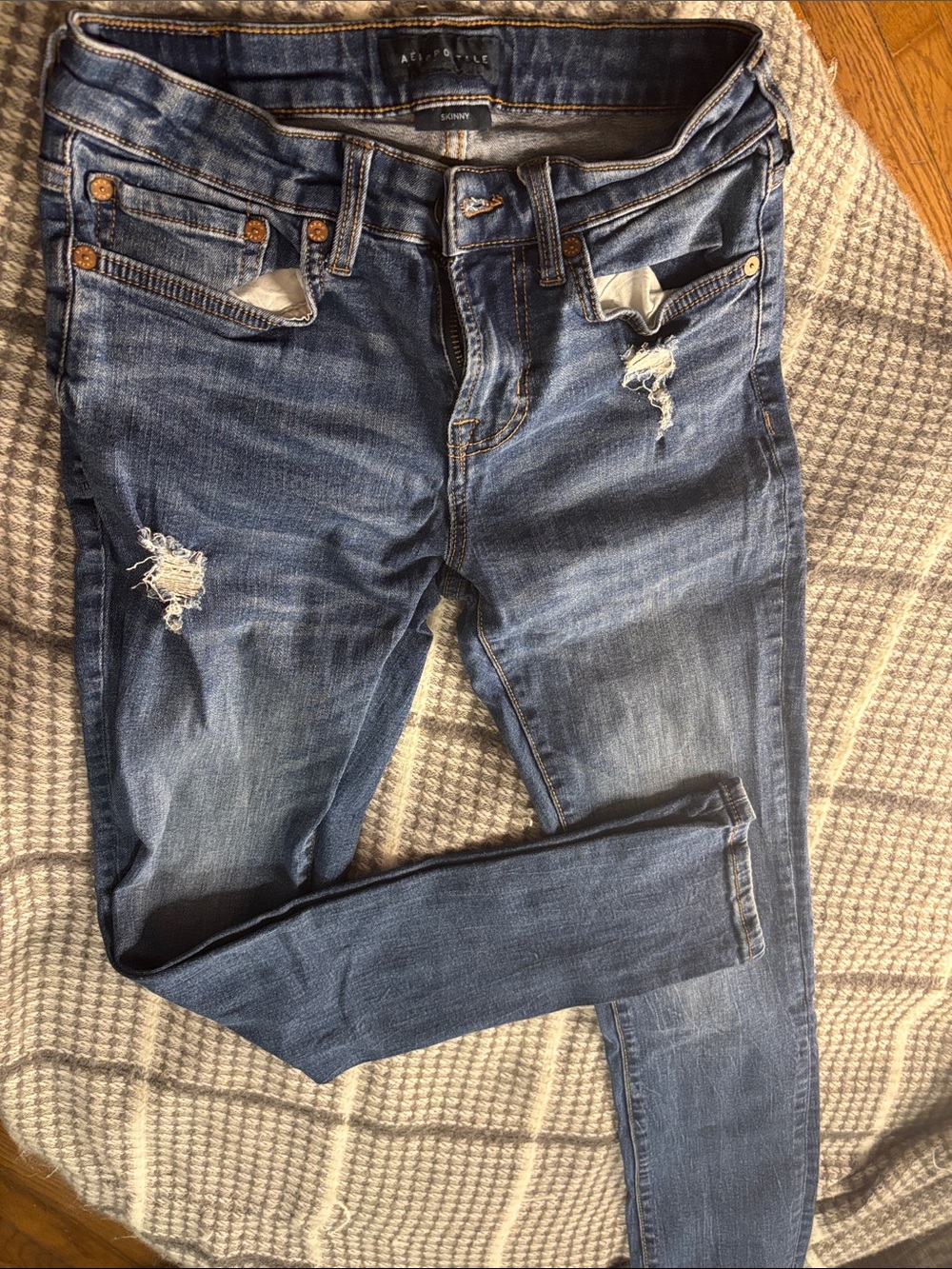 Aeropostale Women's Skinny Ripped Medium Blue Jeans